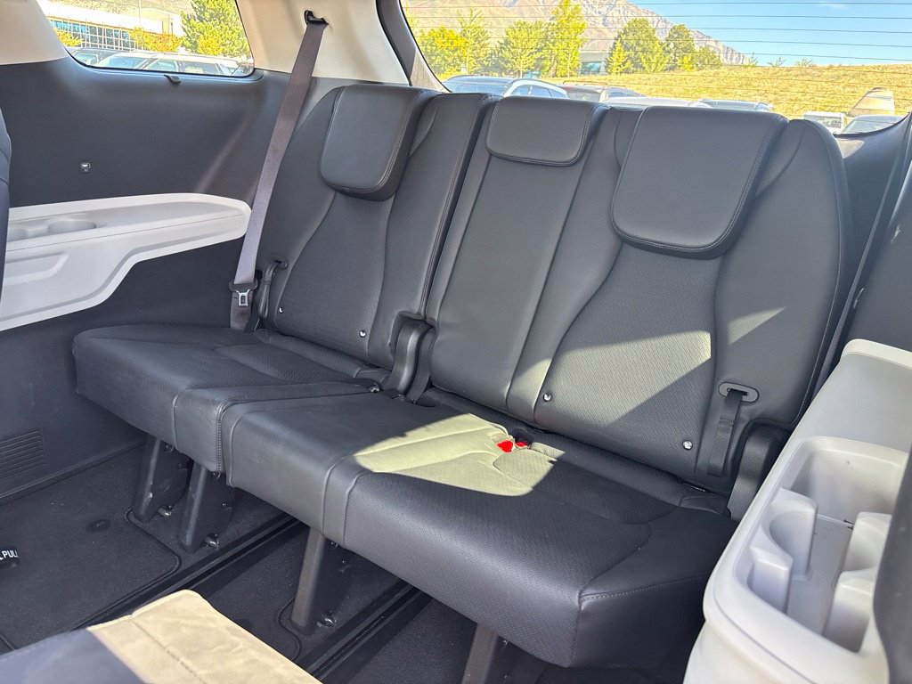Certified 2024 Kia Carnival SX Prestige FWD image 11