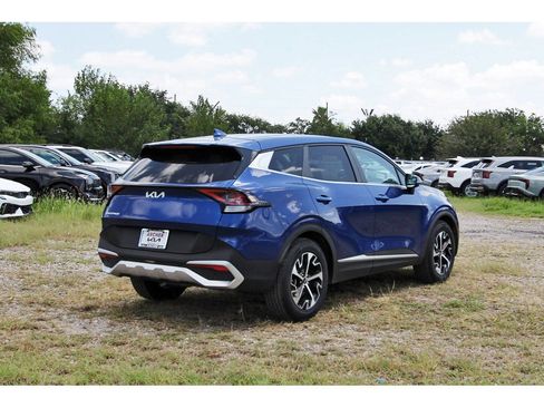 Certified 2024 Kia Sportage EX FWD image 3