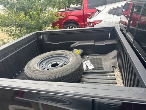 Used 2022 Toyota Tacoma SR w/ SR Convenience Package RWD image 4