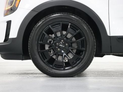 Used 2022 Kia Telluride SX w/ SX Prestige Package AWD/4WD image 11