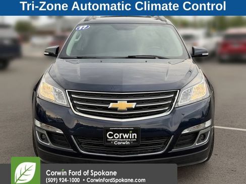 Used 2017 Chevrolet Traverse LT AWD/4WD image 7
