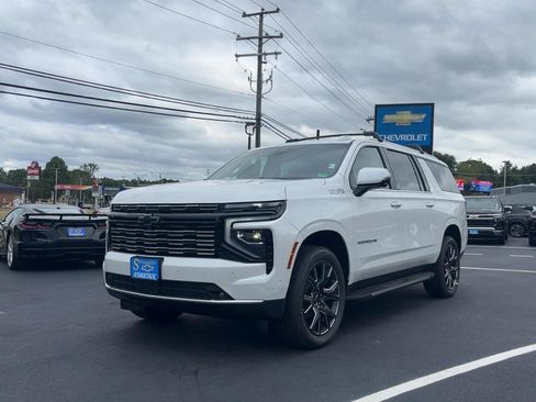 New 2025 Chevrolet Suburban High Country w/ LPO, Illumination Package image 1