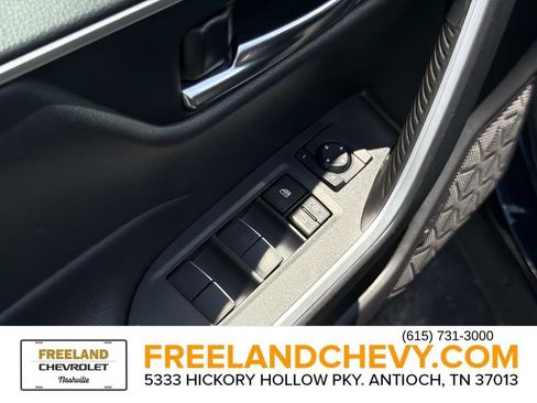 Used 2021 Toyota RAV4 XLE Premium AWD/4WD image 21