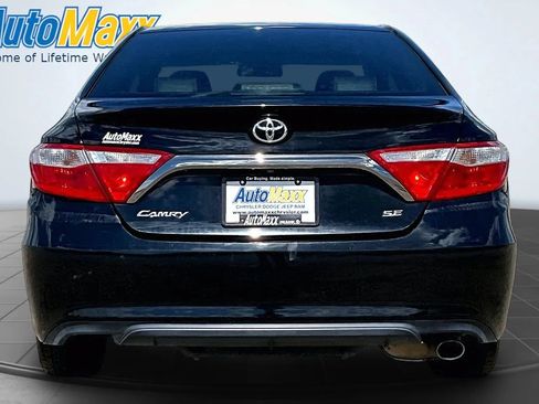 Used 2016 Toyota Camry SE FWD image 5