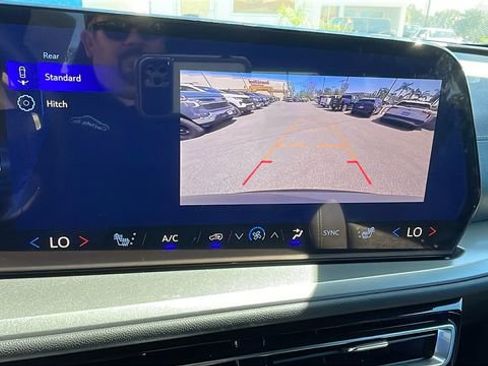 New 2026 Chevrolet Traverse LT w/ LPO, Floor Liner Package image 19