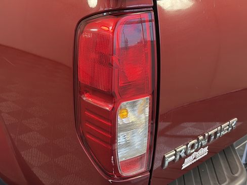 Used 2014 Nissan Frontier SV w/ SV Value Truck Package image 26