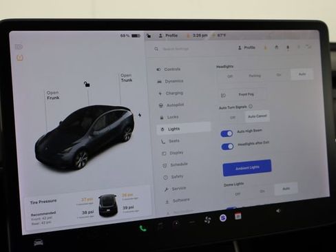 Used 2020 Tesla Model Y Performance AWD/4WD image 31