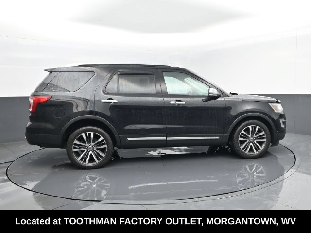 Used 2017 Ford Explorer Platinum AWD/4WD image 4