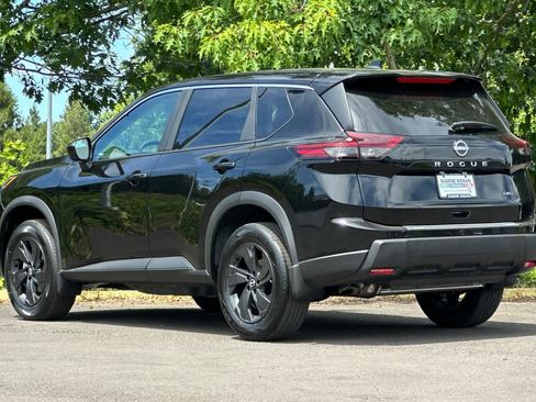 New 2026 Nissan Rogue SV AWD/4WD image 6