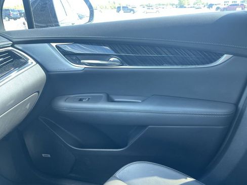 Certified 2024 Cadillac XT6 Premium Luxury w/ LPO, Floor Liner Package AWD/4WD image 24