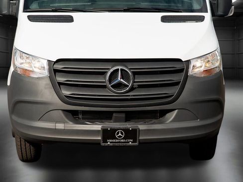 Used 2024 Mercedes-Benz Sprinter 3500 image 13