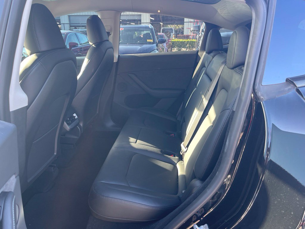 Used 2023 Tesla Model Y Long Range AWD/4WD image 10