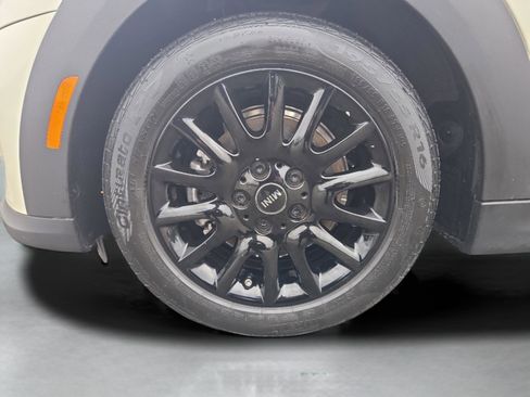 Used 2023 MINI Cooper Convertible image 9