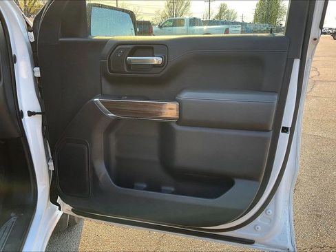 Used 2022 Chevrolet Silverado 1500 LT image 21