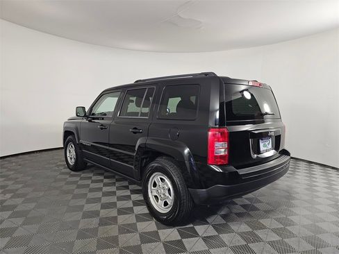 Used 2014 Jeep Patriot Sport w/ Power Value Group image 7