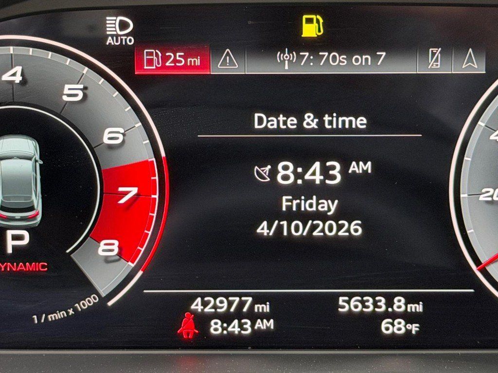 Used 2023 Audi SQ5 Premium Plus w/ Premium Plus Package AWD/4WD image 21