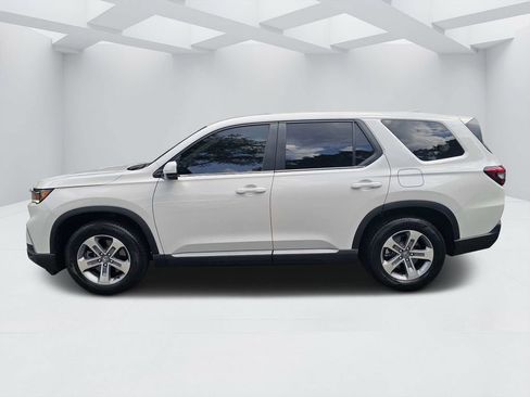 Used 2025 Honda Pilot EX-L image 6