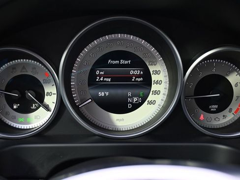 Used 2016 Mercedes-Benz E 350 4MATIC Sedan image 22