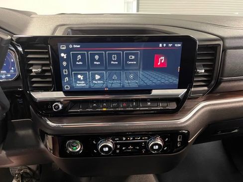 Used 2024 GMC Sierra 1500 SLT image 29