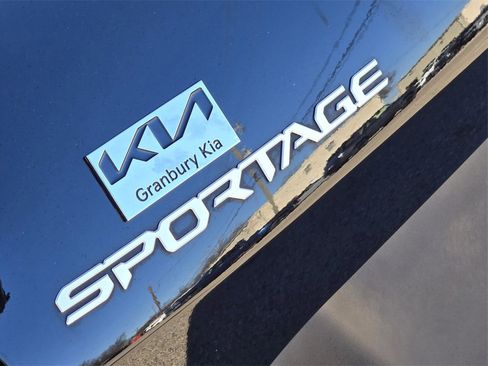 Certified 2023 Kia Sportage X-Line w/ X-Line Premium Package image 8