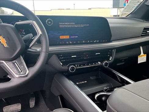 New 2026 Chevrolet Suburban Premier w/ Sun And Tow Package image 6