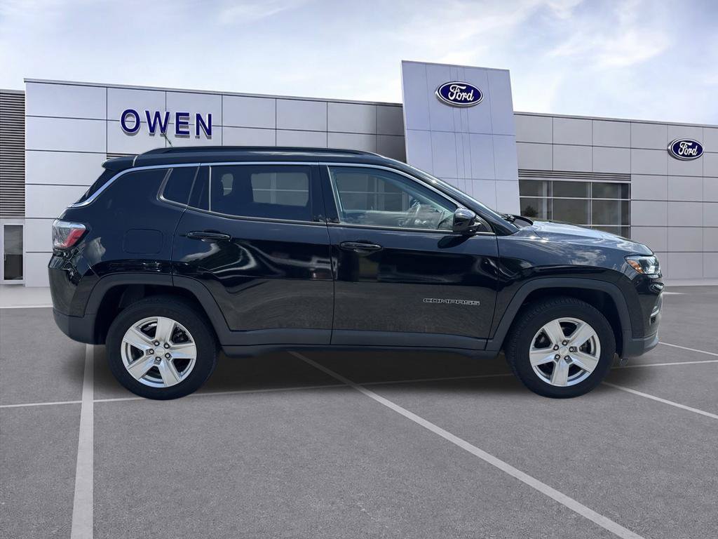Used 2022 Jeep Compass Latitude w/ Convenience Group AWD/4WD image 6