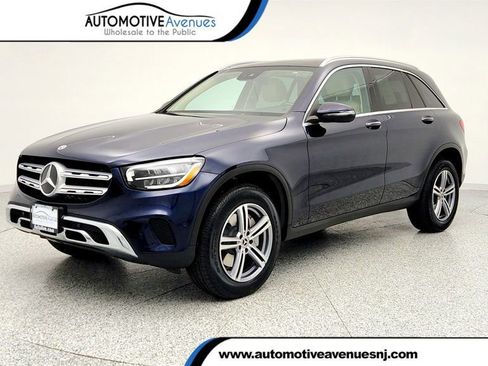 Used 2022 Mercedes-Benz GLC 300 4MATIC w/ Premium Package Lite image 1