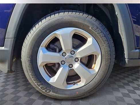 Used 2020 Jeep Compass Latitude w/ Popular Equipment Group image 8