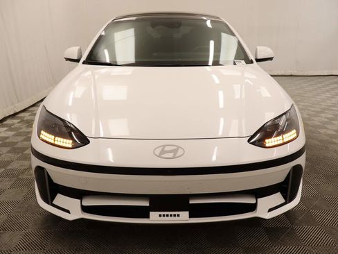 Used 2024 Hyundai Ioniq 6 Limited RWD image 5