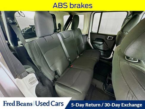 Used 2020 Jeep Wrangler Unlimited Sport AWD/4WD image 33