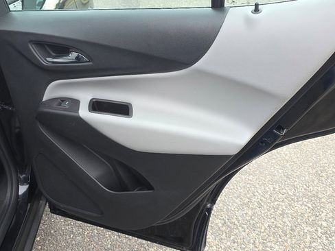 Certified 2021 Chevrolet Equinox LS image 22