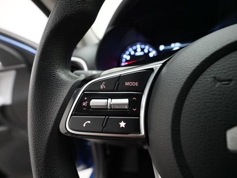 Used 2024 Kia Forte LXS FWD image 17