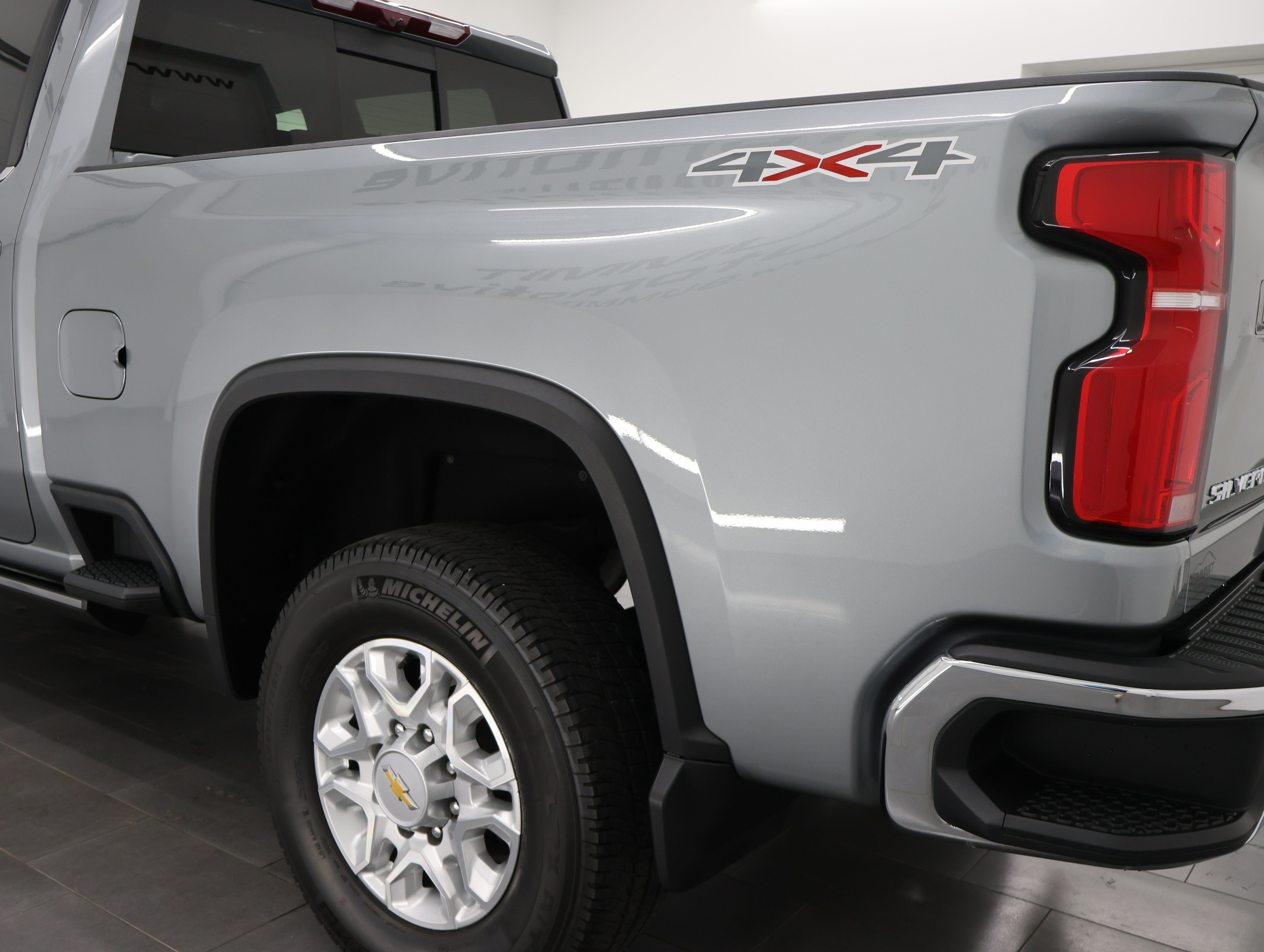 Used 2024 Chevrolet Silverado 2500 LTZ w/ LTZ Premium Package AWD/4WD image 28