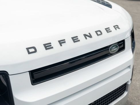 Used 2023 Land Rover Defender 110 S AWD/4WD image 16