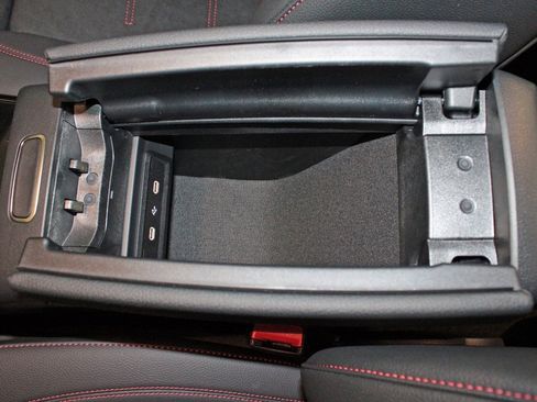 Certified 2025 Mercedes-Benz CLA 250 4MATIC image 24