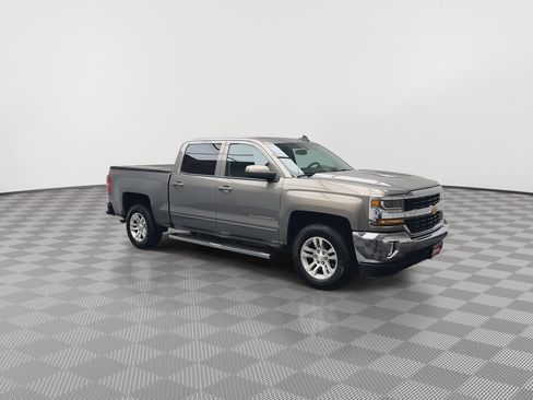 Used 2017 Chevrolet Silverado 1500 LT w/ All Star Edition AWD/4WD image 35