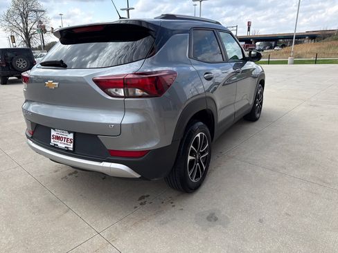 Used 2025 Chevrolet TrailBlazer LT image 4