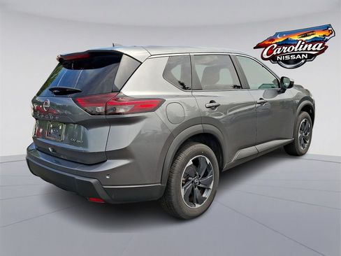 Used 2024 Nissan Rogue SV AWD/4WD image 6