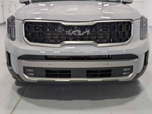 Used 2023 Kia Telluride SX Prestige X-Pro AWD/4WD image 2