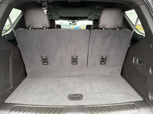 Used 2021 Chevrolet Tahoe LT w/ LT Signature Package RWD image 8