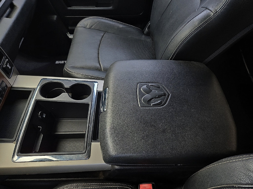 Used 2014 RAM 2500 Laramie w/ Black Appearance Group AWD/4WD image 20