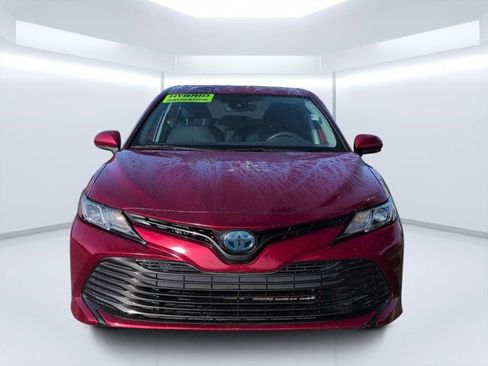 Used 2019 Toyota Camry LE FWD image 8