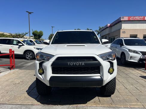 Used 2016 Toyota 4Runner Trail image 3