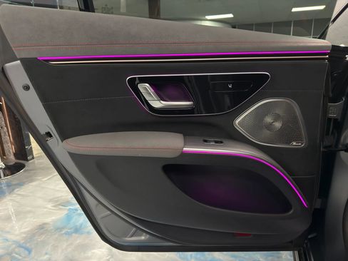 Used 2022 Mercedes-Benz EQS 580 4MATIC Sedan image 12