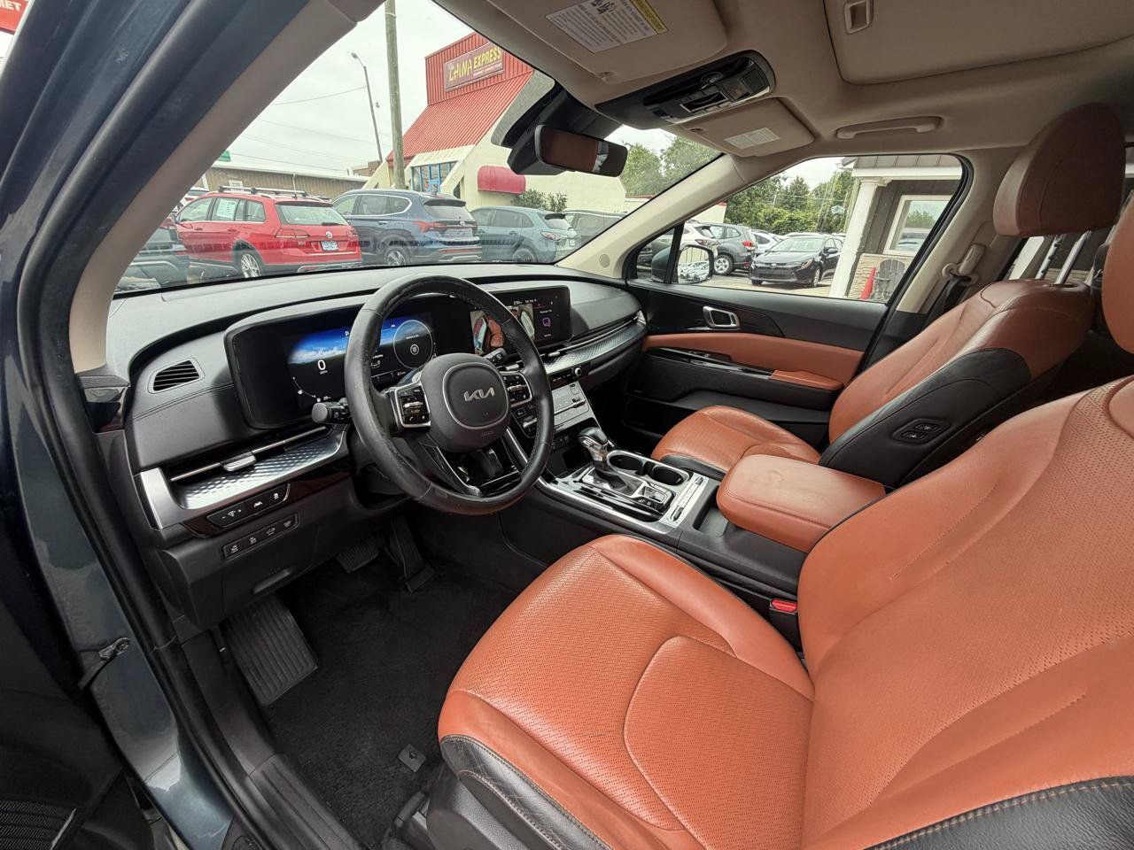 Used 2022 Kia Carnival SX Prestige FWD image 9