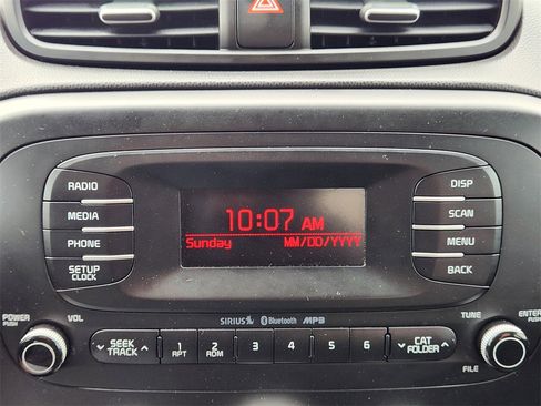 Used 2015 Kia Soul Base image 17