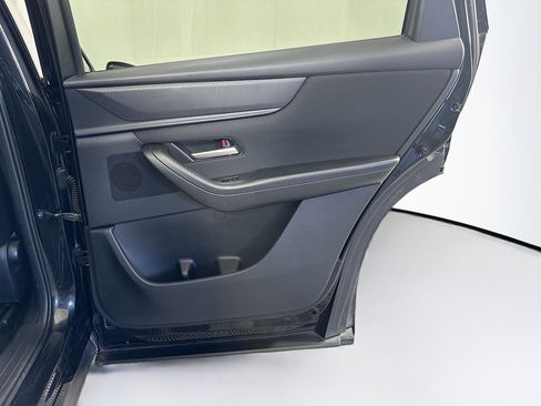 Used 2024 MAZDA CX-90 3.3 Turbo w/ Select Package image 32