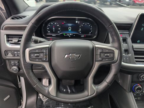 Used 2022 Chevrolet Tahoe Z71 w/ Luxury Package image 17