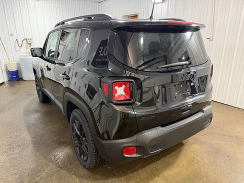 Used 2019 Jeep Renegade Altitude w/ Quick Order Package 2XM AWD/4WD image 5