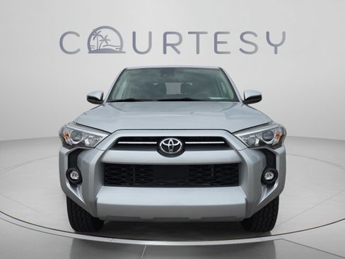 Certified 2022 Toyota 4Runner SR5 RWD image 8